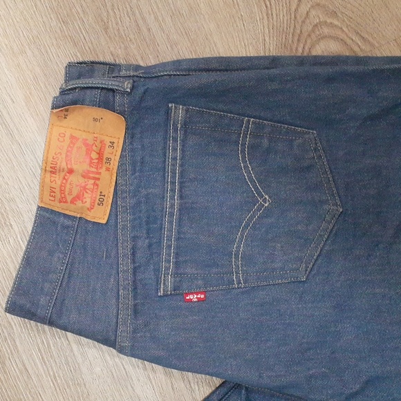 Levi Strauss 501 Classic Jeans Men's 38 34  Blue Vintage Red Tab Levi's - Picture 2 of 10